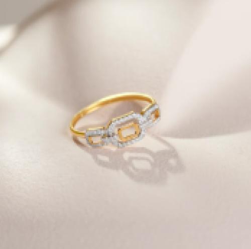 Bridie / 0.80ct Elongated Hexagon Sapphire Bezel Solitaire - Image 2