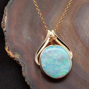 East West / Oval Opal Necklace
